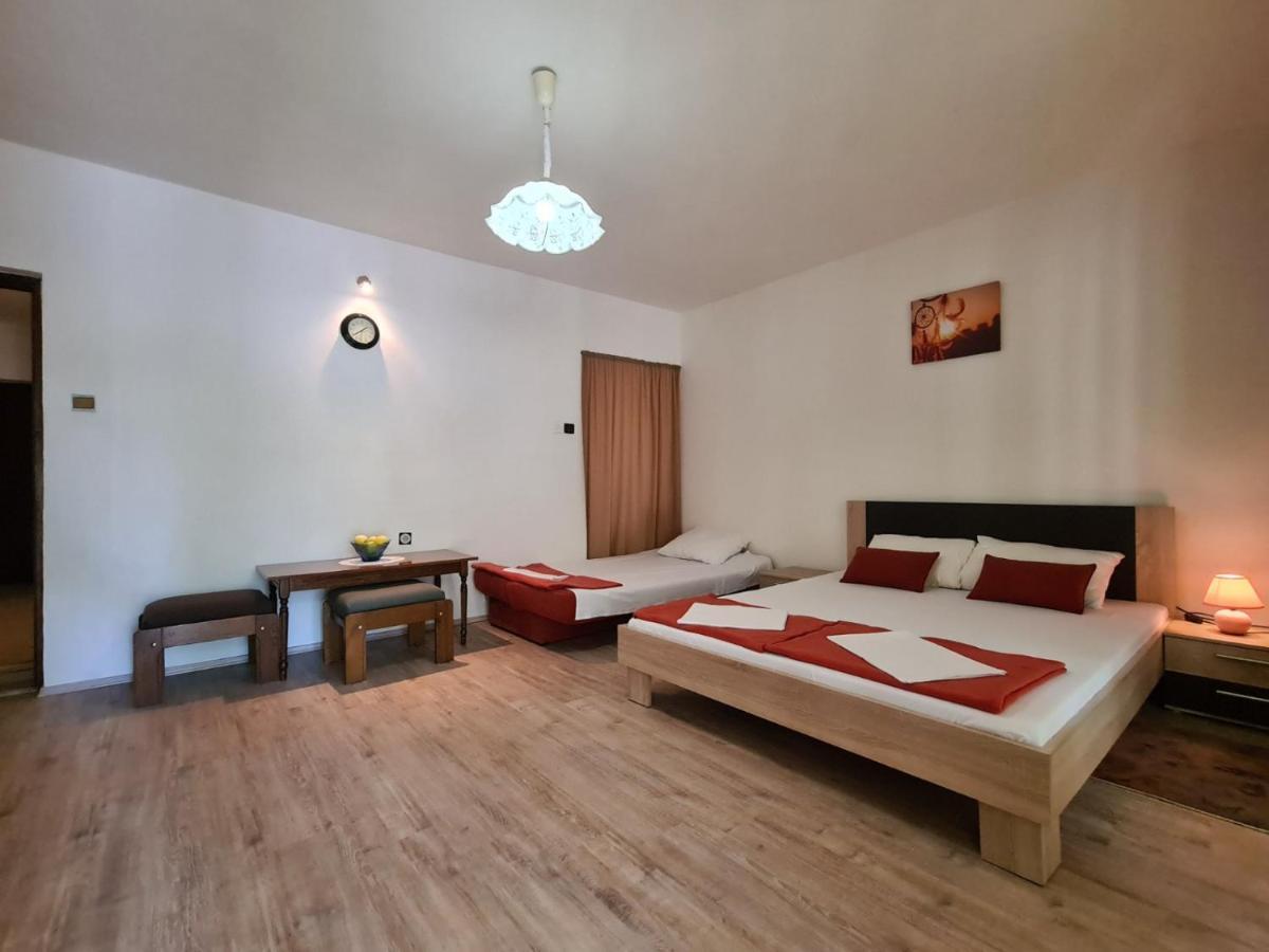 Apartments Zlatko 1397 Štinjan Exterior foto